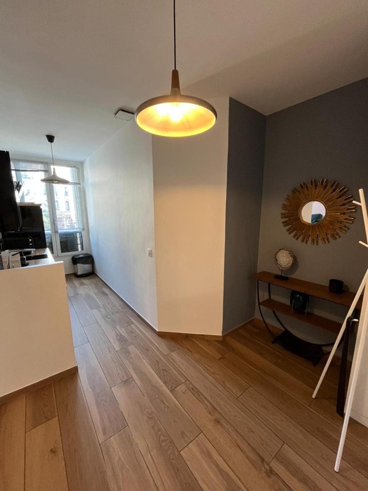 2 Pieces Bourgeois Centre De Appartement Cannes